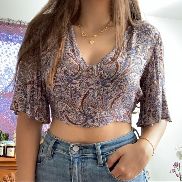American Eagle Outfitters Tops - Paisley crop top